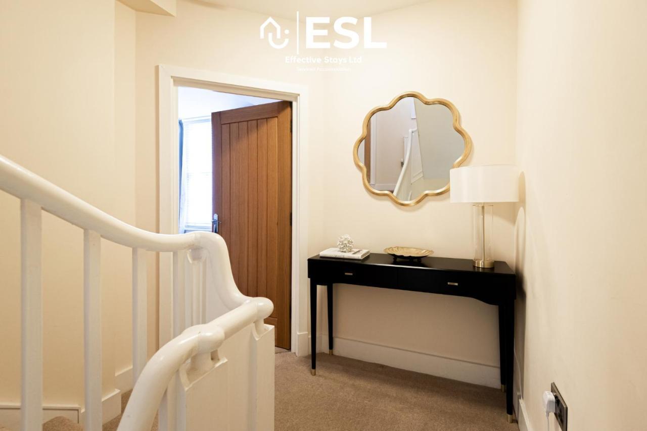 Elegant Apartment On Historic Cobbled High St Shrewsbury Town Centre Экстерьер фото